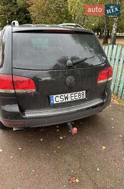 Внедорожник / Кроссовер Volkswagen Touareg 2003 в 