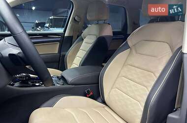 Позашляховик / Кросовер Volkswagen Touareg 2024 в  фото 11 Позашляховик / Кросовер Volkswagen Touareg 2024 в