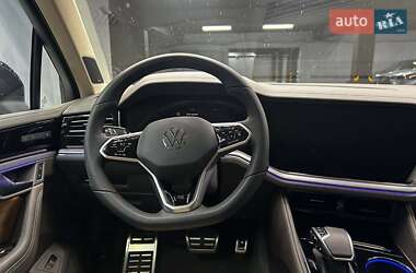 Позашляховик / Кросовер Volkswagen Touareg 2024 в  фото 15 Позашляховик / Кросовер Volkswagen Touareg 2024 в