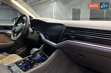 Позашляховик / Кросовер Volkswagen Touareg 2024 в  фото 19 Позашляховик / Кросовер Volkswagen Touareg 2024 в