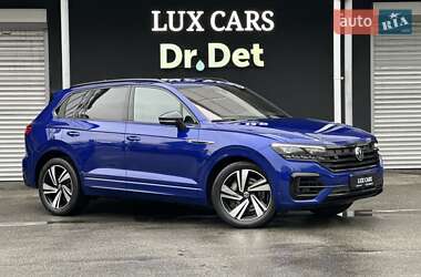 Внедорожник / Кроссовер Volkswagen Touareg 2021 в Киеве