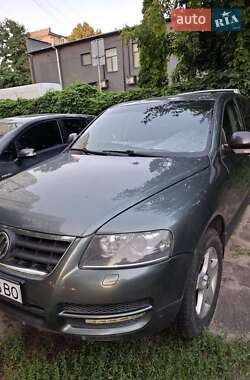 Внедорожник / Кроссовер Volkswagen Touareg 2006 в Сумах