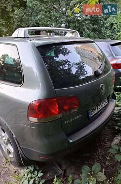 Внедорожник / Кроссовер Volkswagen Touareg 2006 в 