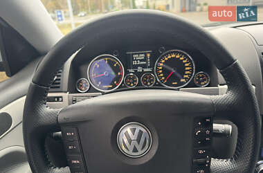Внедорожник / Кроссовер Volkswagen Touareg 2006 в 