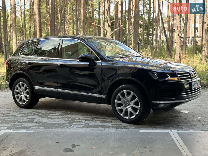 Внедорожник / Кроссовер Volkswagen Touareg 2015 в Киеве фото 9 Внедорожник / Кроссовер Volkswagen Touareg 2015 в Киеве