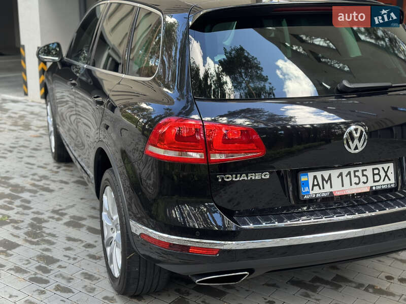 Внедорожник / Кроссовер Volkswagen Touareg 2015 в Киеве фото 22 Внедорожник / Кроссовер Volkswagen Touareg 2015 в Киеве