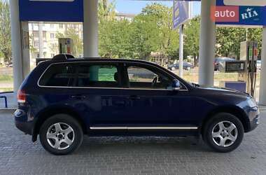 Внедорожник / Кроссовер Volkswagen Touareg 2005 в 
