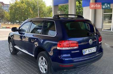 Внедорожник / Кроссовер Volkswagen Touareg 2005 в 