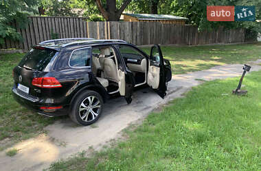 Внедорожник / Кроссовер Volkswagen Touareg 2012 в 