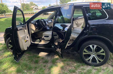 Внедорожник / Кроссовер Volkswagen Touareg 2012 в 