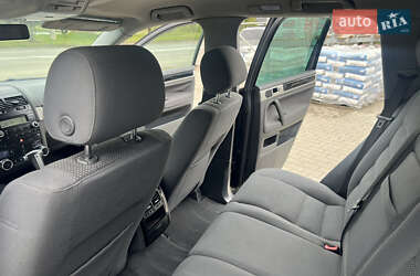 Позашляховик / Кросовер Volkswagen Touareg 2009 в 