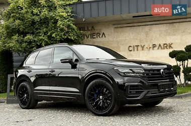 Внедорожник / Кроссовер Volkswagen Touareg 2022 в 