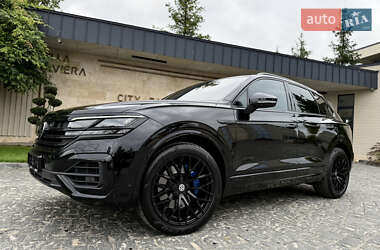 Внедорожник / Кроссовер Volkswagen Touareg 2022 в 