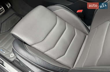 Внедорожник / Кроссовер Volkswagen Touareg 2022 в 