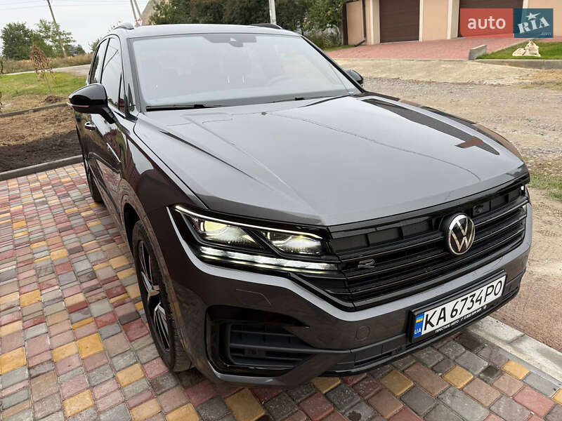Внедорожник / Кроссовер Volkswagen Touareg 2023 в Киеве