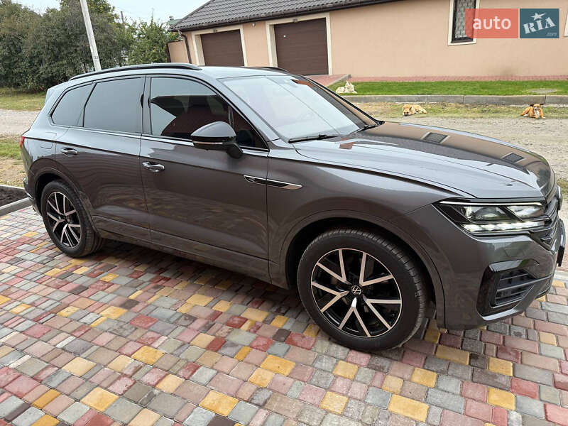 Внедорожник / Кроссовер Volkswagen Touareg 2023 в Киеве