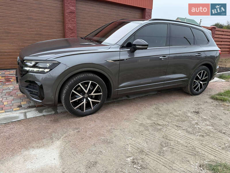 Внедорожник / Кроссовер Volkswagen Touareg 2023 в Киеве
