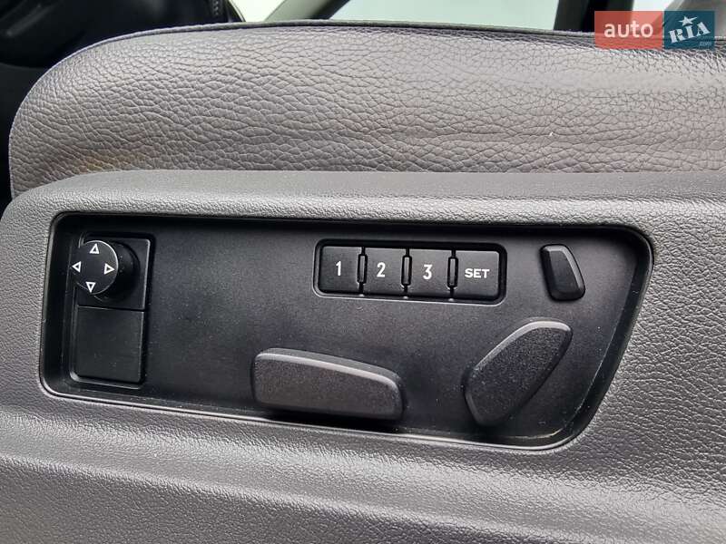 Внедорожник / Кроссовер Volkswagen Touareg 2009 в Виннице