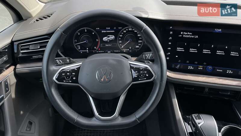 Позашляховик / Кросовер Volkswagen Touareg 2020 в Миколаєві