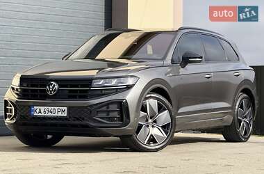 Позашляховик / Кросовер Volkswagen Touareg 2023 в  фото 14 Позашляховик / Кросовер Volkswagen Touareg 2023 в