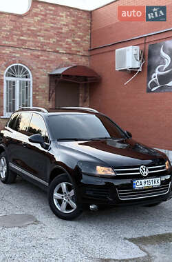 Позашляховик / Кросовер Volkswagen Touareg 2011 в Смілі