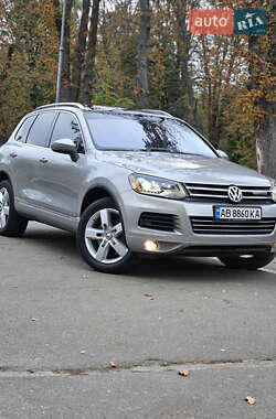 Внедорожник / Кроссовер Volkswagen Touareg 2013 в 
