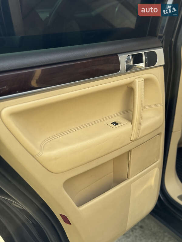 Внедорожник / Кроссовер Volkswagen Touareg 2004 в Межгорье фото 30 Внедорожник / Кроссовер Volkswagen Touareg 2004 в Межгорье