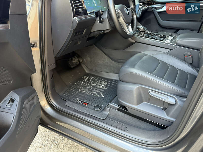 Позашляховик / Кросовер Volkswagen Touareg 2018 в Миколаєві фото 48 Позашляховик / Кросовер Volkswagen Touareg 2018 в Миколаєві