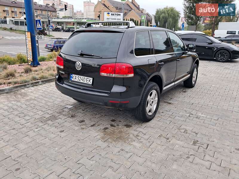 Внедорожник / Кроссовер Volkswagen Touareg 2004 в Киеве