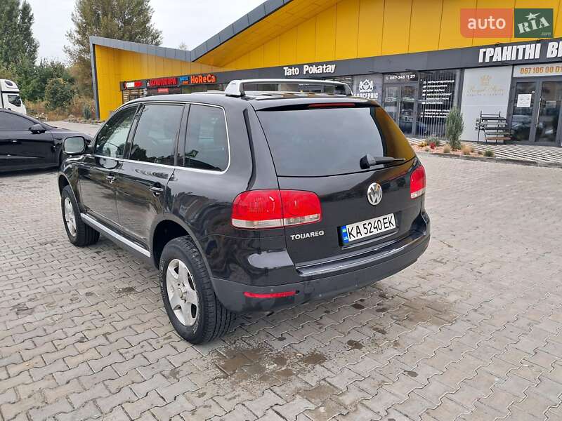 Внедорожник / Кроссовер Volkswagen Touareg 2004 в Киеве