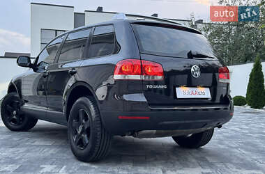 Внедорожник / Кроссовер Volkswagen Touareg 2006 в 