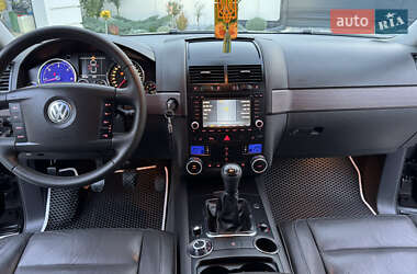 Внедорожник / Кроссовер Volkswagen Touareg 2006 в 