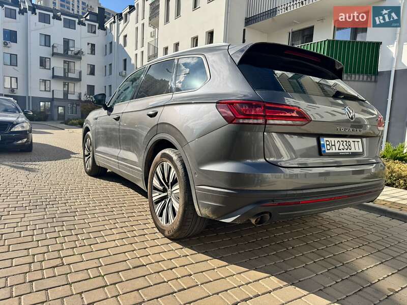 Volkswagen Touareg 2021