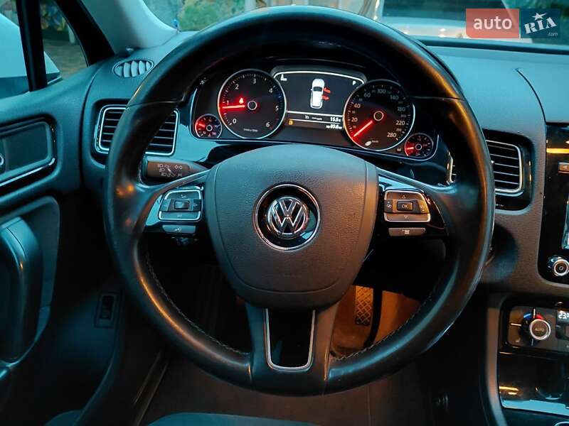 Внедорожник / Кроссовер Volkswagen Touareg 2012 в Николаеве фото 2 Внедорожник / Кроссовер Volkswagen Touareg 2012 в Николаеве