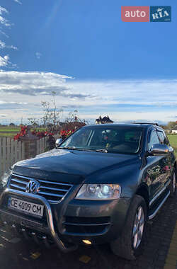 Внедорожник / Кроссовер Volkswagen Touareg 2004 в Черновцах