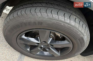 Позашляховик / Кросовер Volkswagen Touareg 2012 в  фото 24 Позашляховик / Кросовер Volkswagen Touareg 2012 в