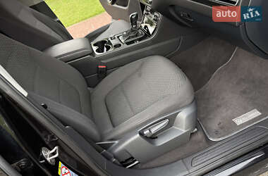 Позашляховик / Кросовер Volkswagen Touareg 2012 в  фото 35 Позашляховик / Кросовер Volkswagen Touareg 2012 в