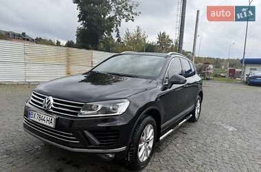 Позашляховик / Кросовер Volkswagen Touareg 2016 в Хмельницькому