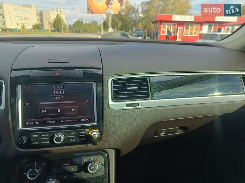 Внедорожник / Кроссовер Volkswagen Touareg 2013 в Змиеве фото 6 Внедорожник / Кроссовер Volkswagen Touareg 2013 в Змиеве