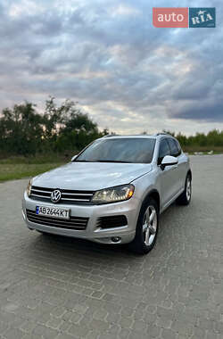 Внедорожник / Кроссовер Volkswagen Touareg 2010 в 