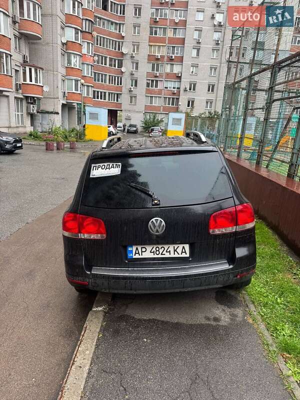 Внедорожник / Кроссовер Volkswagen Touareg 2005 в Киеве