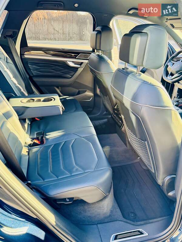 Внедорожник / Кроссовер Volkswagen Touareg 2023 в Днепре фото 31 Внедорожник / Кроссовер Volkswagen Touareg 2023 в Днепре