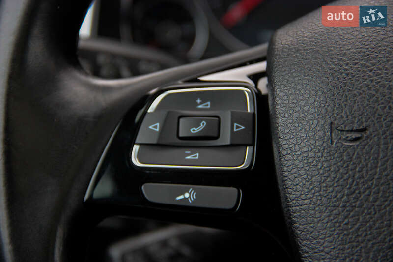 Внедорожник / Кроссовер Volkswagen Touareg 2016 в Одессе фото 25 Внедорожник / Кроссовер Volkswagen Touareg 2016 в Одессе