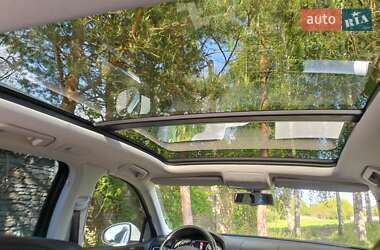 Внедорожник / Кроссовер Volkswagen Touareg 2014 в Ровно