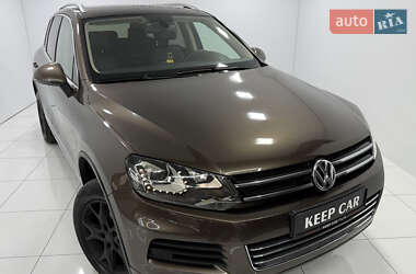 Внедорожник / Кроссовер Volkswagen Touareg 2010 в 
