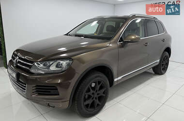 Внедорожник / Кроссовер Volkswagen Touareg 2010 в 