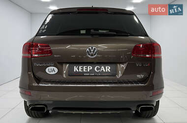 Внедорожник / Кроссовер Volkswagen Touareg 2010 в 