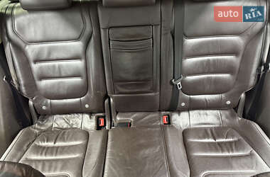 Внедорожник / Кроссовер Volkswagen Touareg 2010 в 
