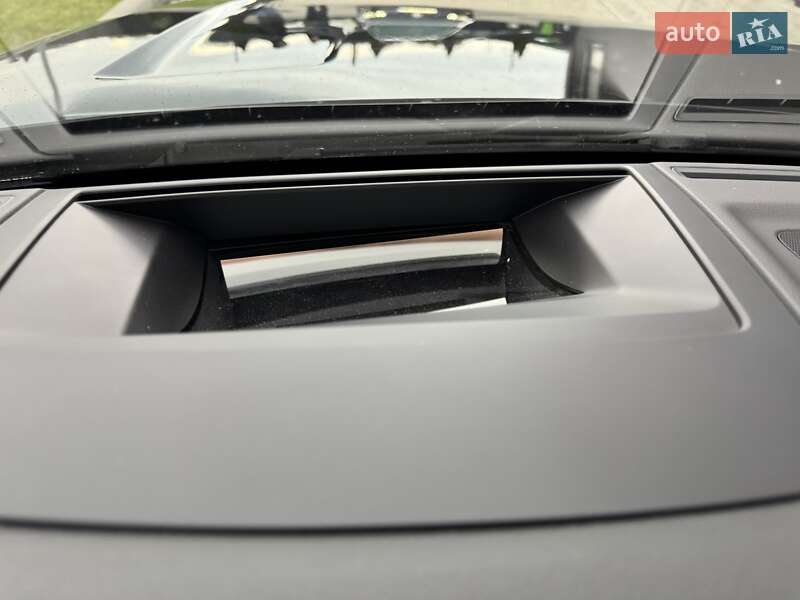 Позашляховик / Кросовер Volkswagen Touareg 2019 в Тернополі