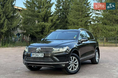 Позашляховик / Кросовер Volkswagen Touareg 2014 в Житомирі